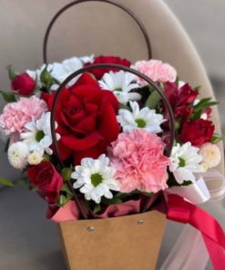 Композиция интрига цветов